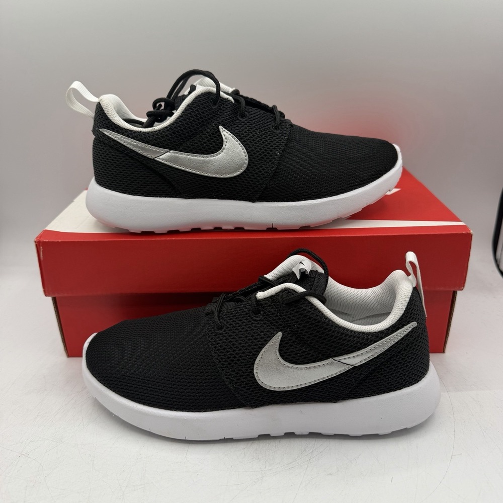 Nike Roshe One PS Shoes YOUTH Kids Sz 3 Y Black/Metallic Silver 749427-021